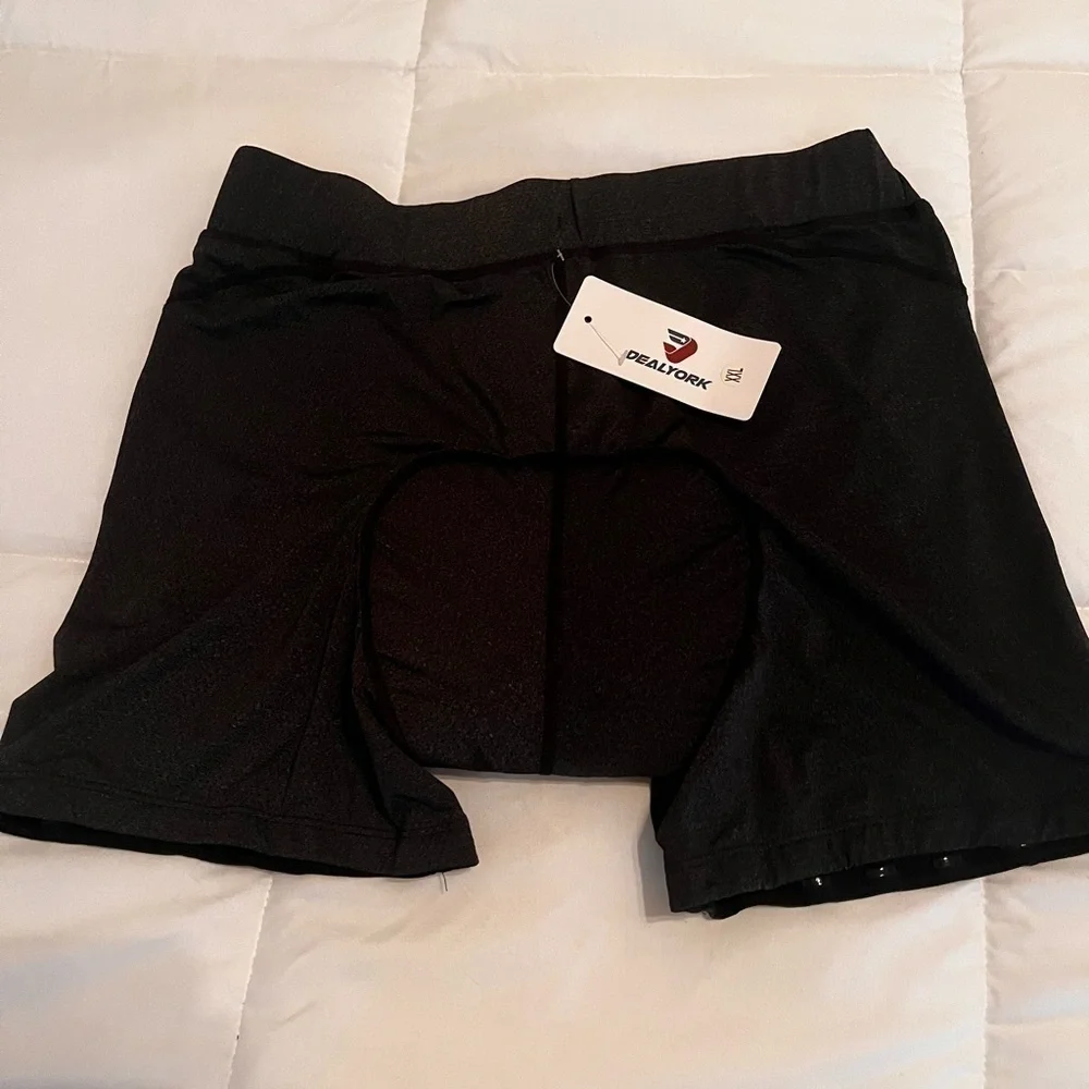 DEALYORK Padded 1 pair Bike Shorts Cycling Bicycle Biking Biker 3D Padding NWT